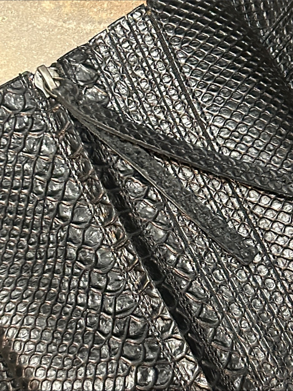 Black Snakeskin Pointed-Toe Knee-High Boots with kitten heel. Size 6 - Picture 4 of 5
